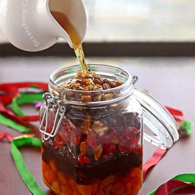 How to Soak Dried Fruits for a Perfect Christmas Fruitcake