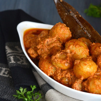 Kashmiri Dum Aloo | Dum Olav | No Onion No Garlic North Indian Aloo Dom